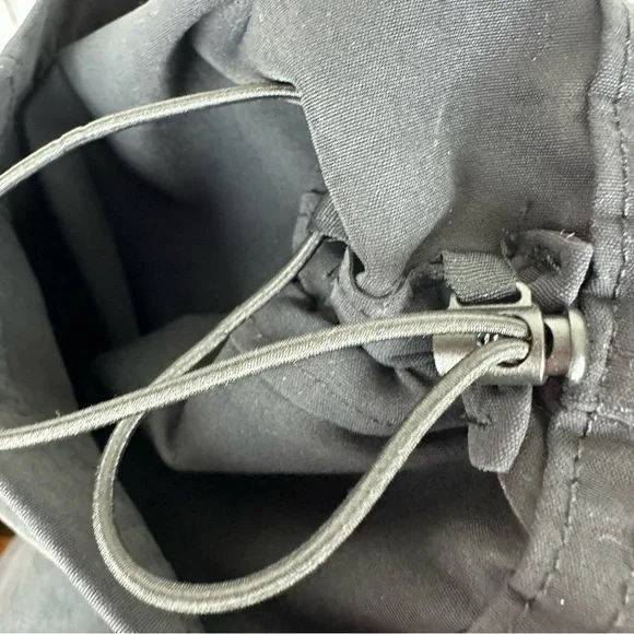 Eddie Bauer Stretch Nylon Cargo Capri Pants - Picture 7 of 8